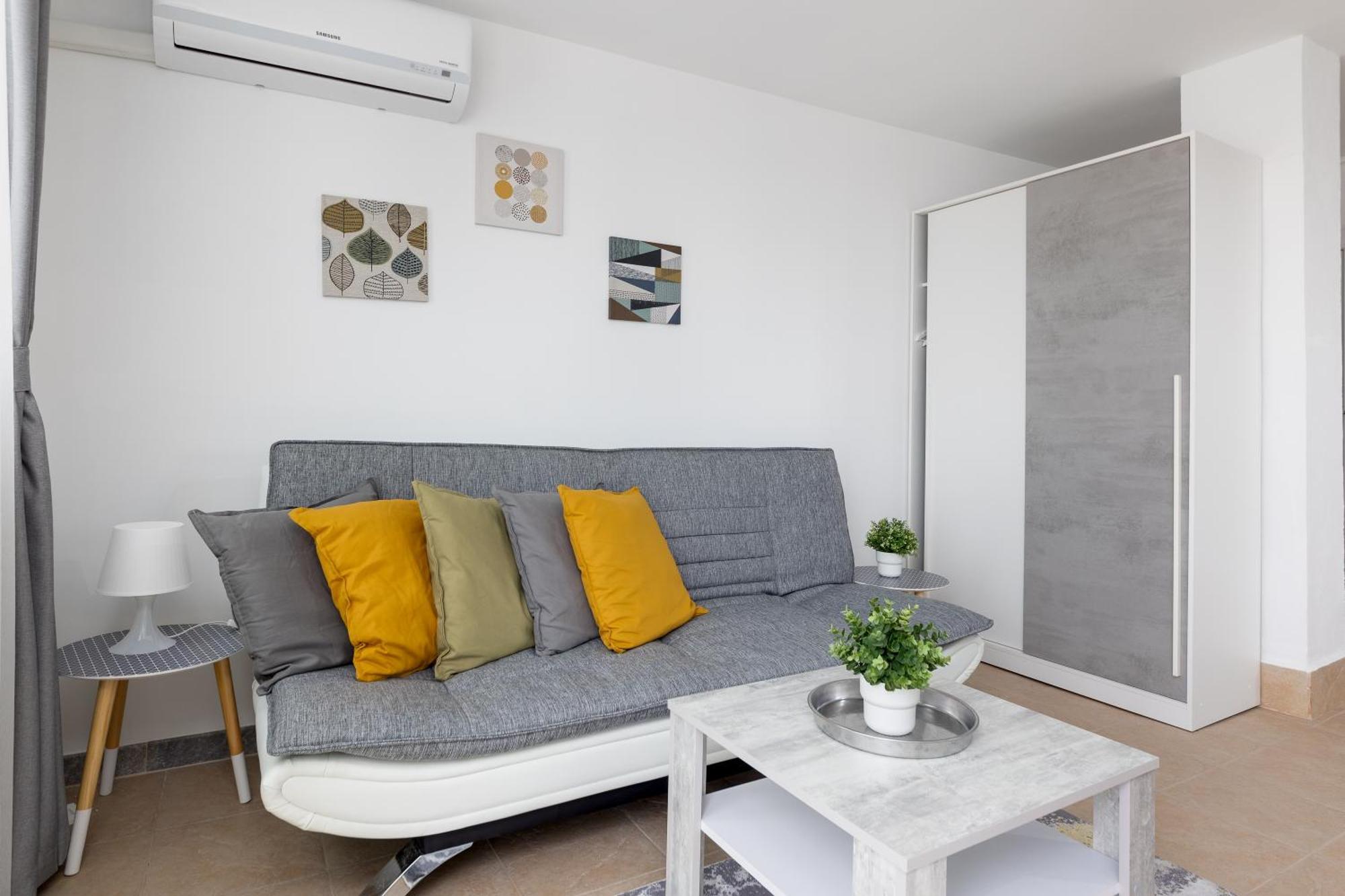 Cosy Apartment Near The Sea 또레비에하 외부 사진