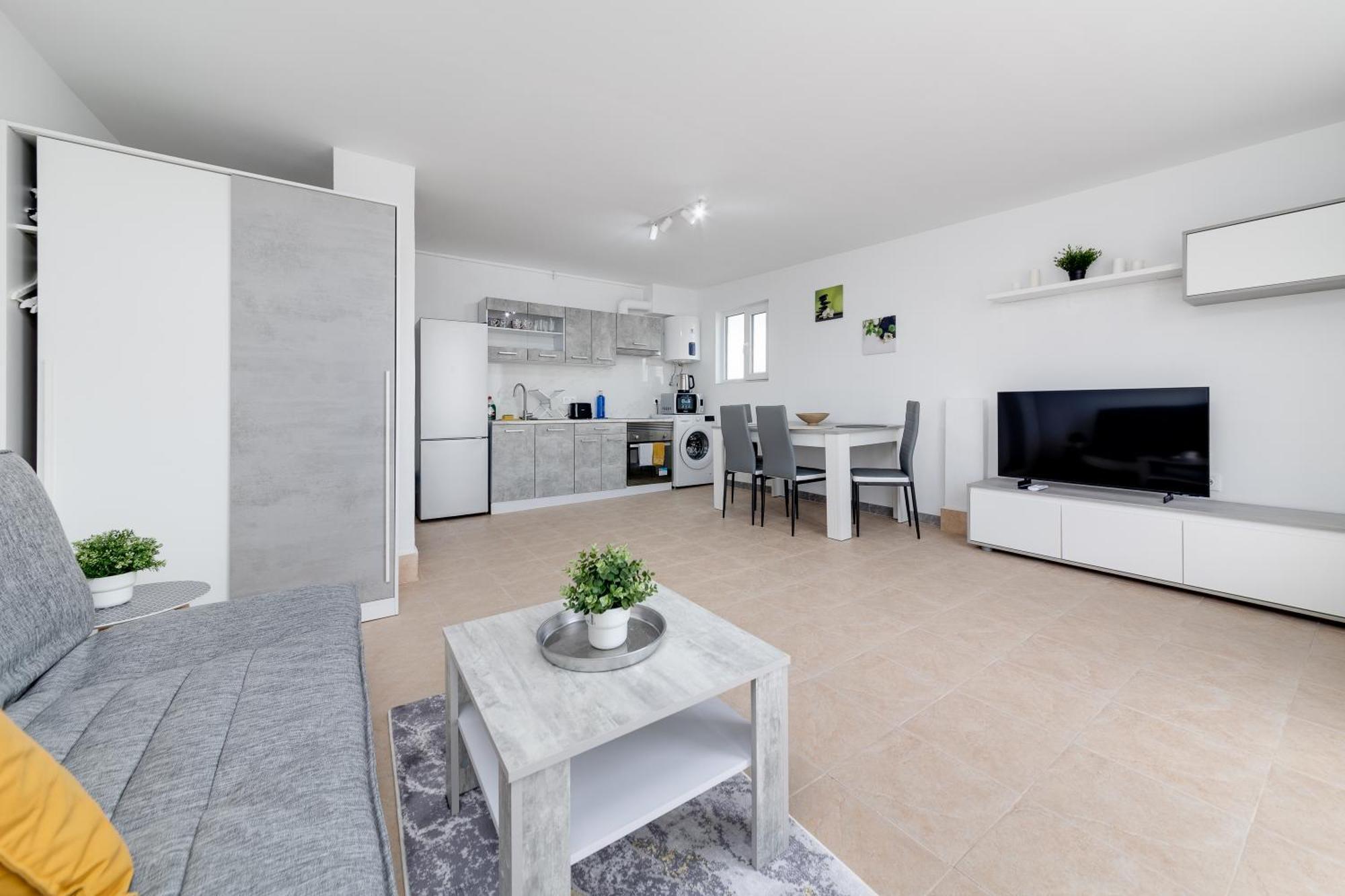Cosy Apartment Near The Sea 또레비에하 외부 사진
